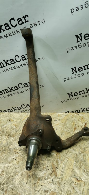 Кулак поворотный Mercedes w123 1980 Седан