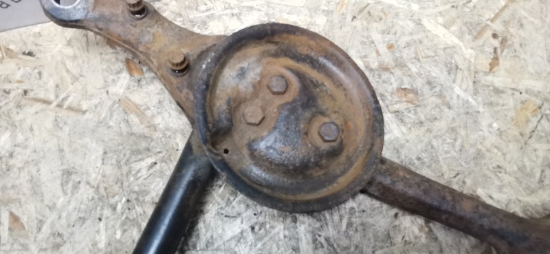 Рычаг подвески Mercedes w123 1980 Седан