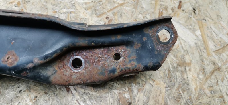 Рычаг подвески Mercedes C180 1996 W202