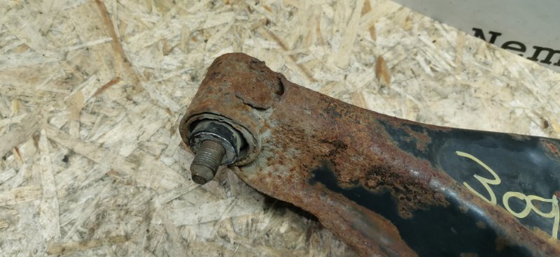 Рычаг подвески Mercedes C180 1996 W202