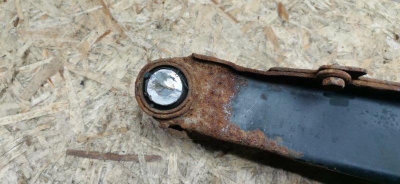 Рычаг подвески Mercedes C180 1996 W202