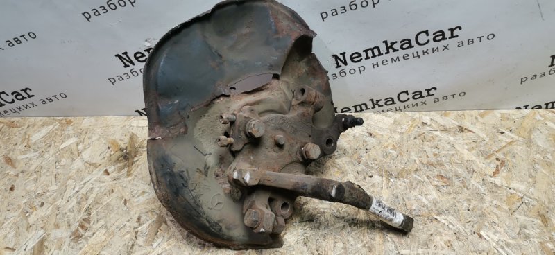 Кулак поворотный Mercedes W124 1992
