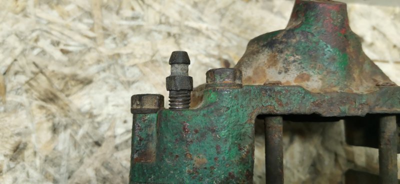 Суппорт тормозной Mercedes W124 1989 E260