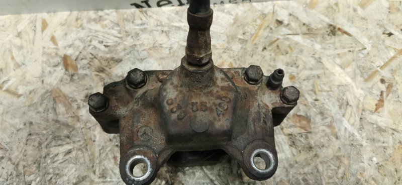 Суппорт тормозной Mercedes W124 1989 E260