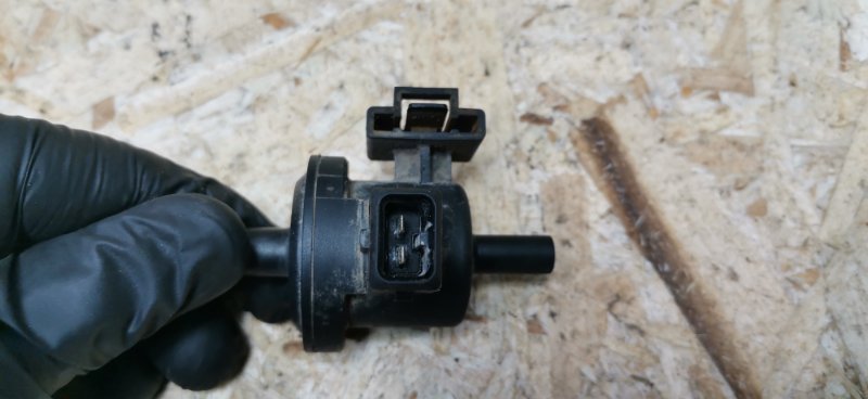 Клапан вентиляции топливного бака Mercedes C180 1996 W202