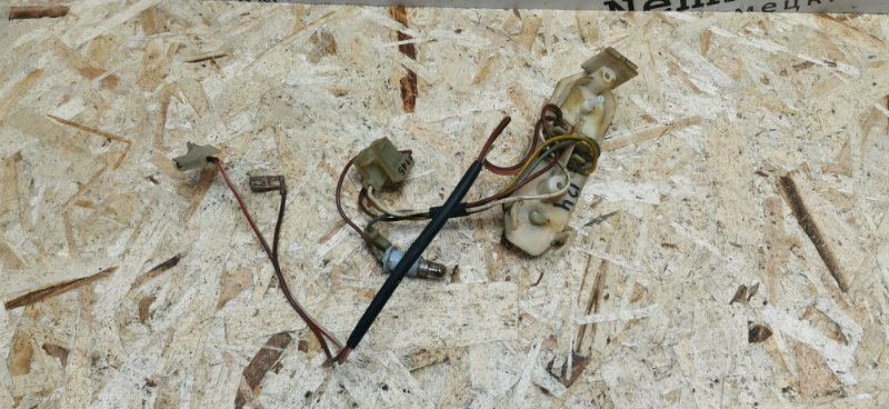 Проводка фары Mercedes W124 1989 E260