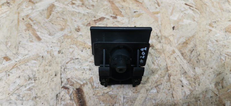 Ручка бардачка Mercedes C180 1996 W202