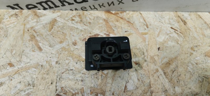 Ручка бардачка Mercedes C180 1996 W202