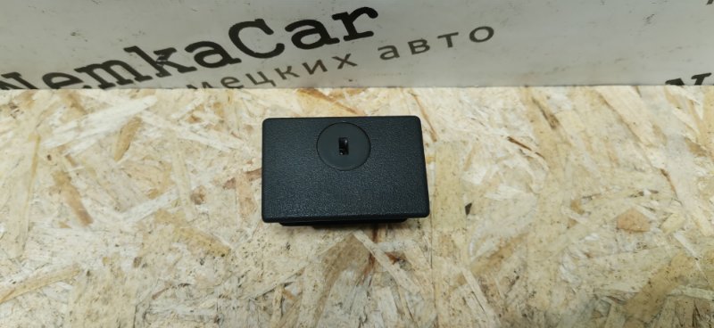 Ручка бардачка Mercedes C180 1996 W202