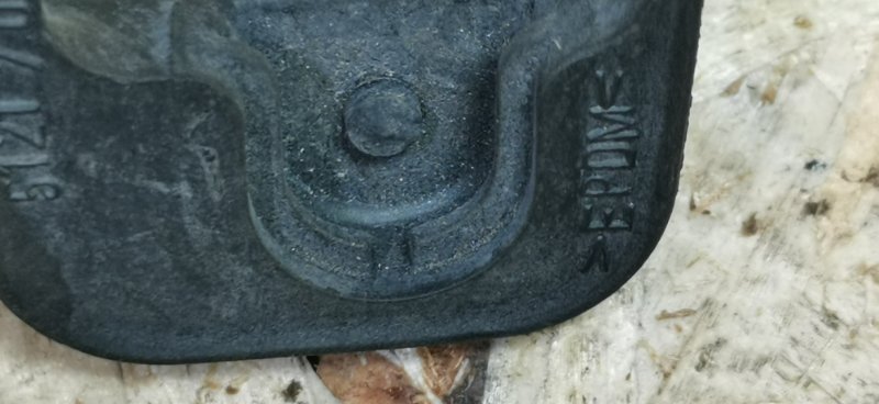 Пыльник ограничителя двери BMW 3-Series E90 2006