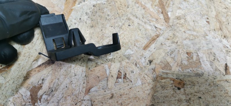 Кронштейн проводки Volkswagen Touareg 2 2012 7P5