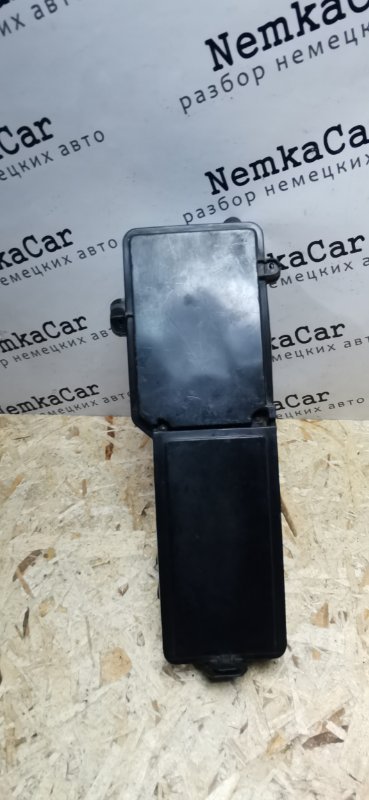 Корпус блока предохранителей Mercedes C180 1996 W202