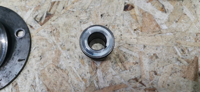 Вакуумный насос Mercedes w123 1985 Седан