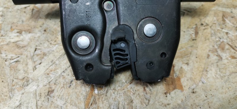 Замок багажника OPEL ASTRA 2011 J