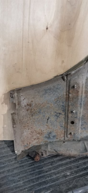 Крыло Mercedes C180 1996 W202