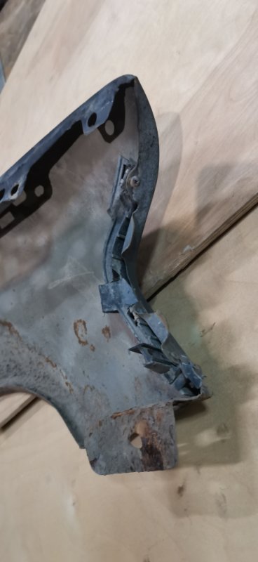 Крыло Mercedes C180 1996 W202