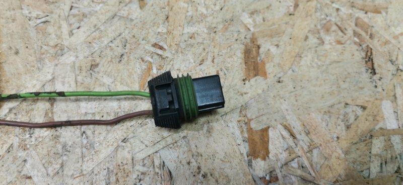 Фишка звукового сигнала Mercedes Vito 2010 639 рест