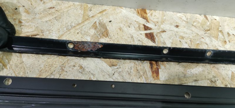 Направляющие люка Mercedes W124 1994 Седан