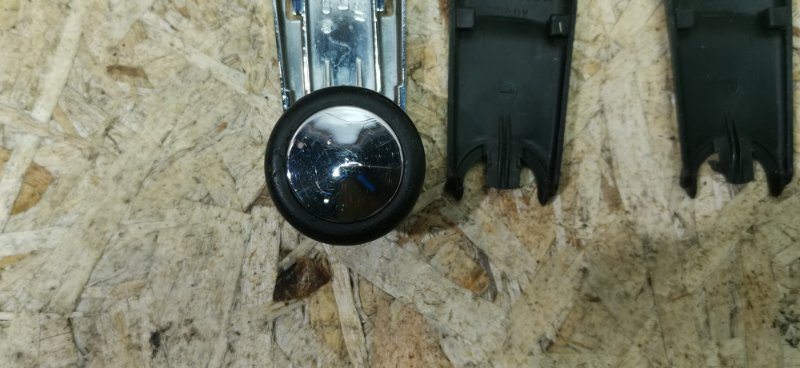 Ручка стеклоподъемника AUDI 100 С3