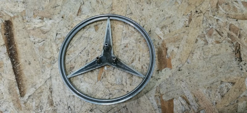 Эмблема на крышку багажника Mercedes Vito 2010 639 рест