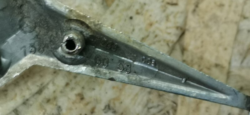 Эмблема на крышку багажника Mercedes Vito 2010 639 рест