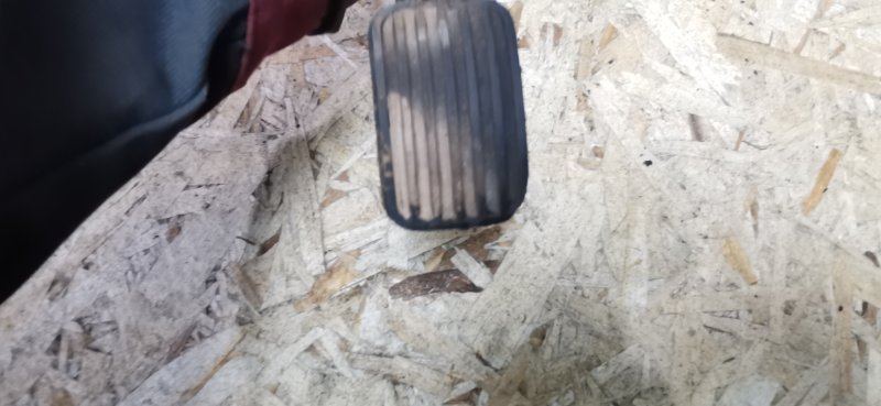 Педаль стояночного тормоза Mercedes w123 1980 Седан