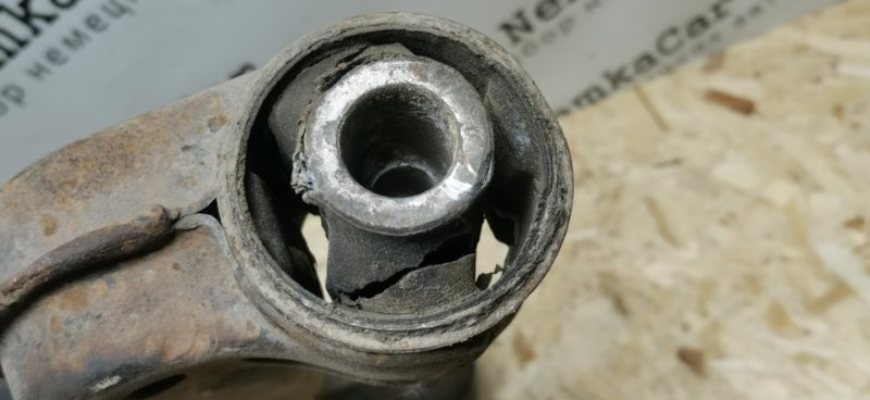 Рычаг подвески Mercedes C180 1996 W202