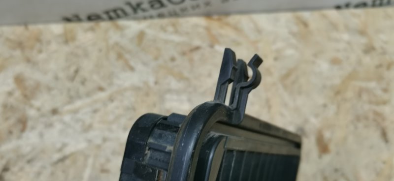 Решетка вентиляции салона Mercedes C180 1996 W202