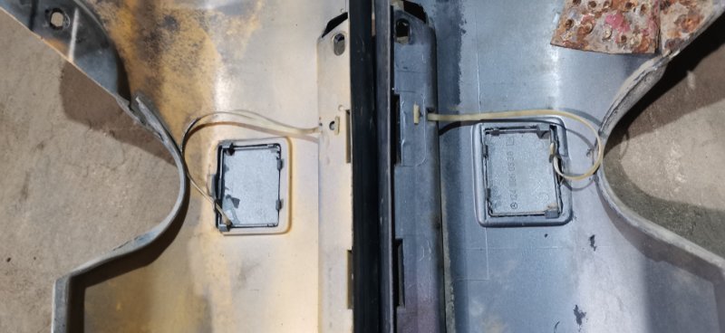 Накладка порога ПАРА Mercedes W124 1993 E320