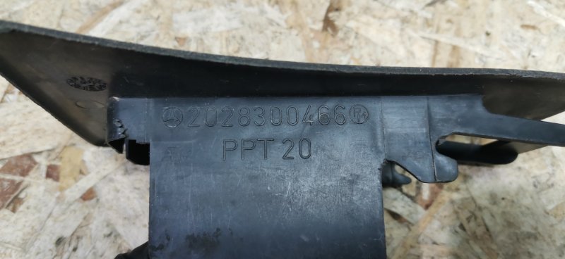 Дефлектор воздушный Mercedes C180 1996 W202