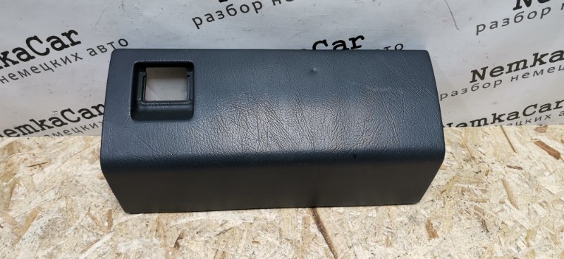 Крышка бардачка Mercedes C180 1996 W202