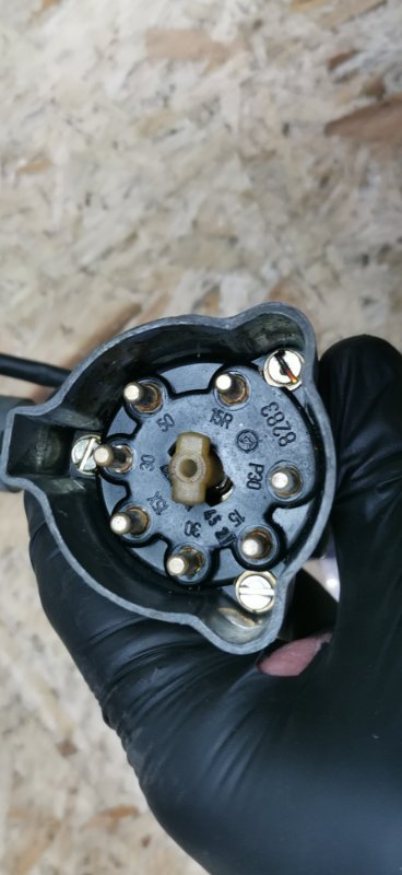 Замок зажигания ДИЗЕЛЬ Mercedes w123 1985 Седан