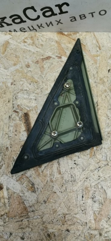 Уголок зеркала Mercedes W126 1980
