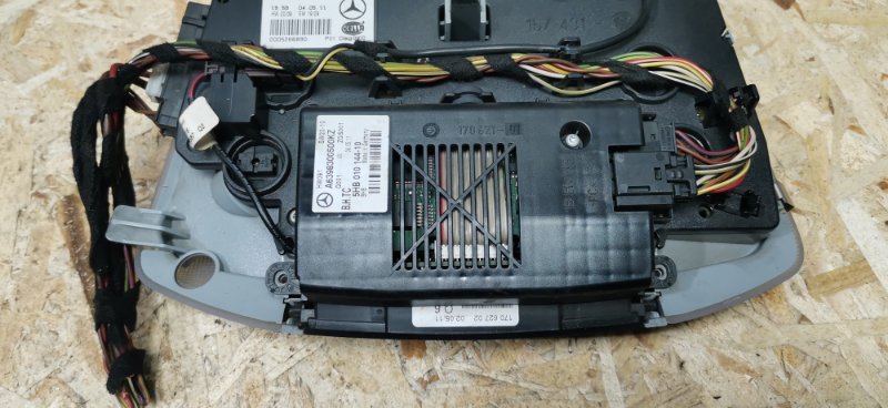 Плафон салона Mercedes Vito 2011 639 рест