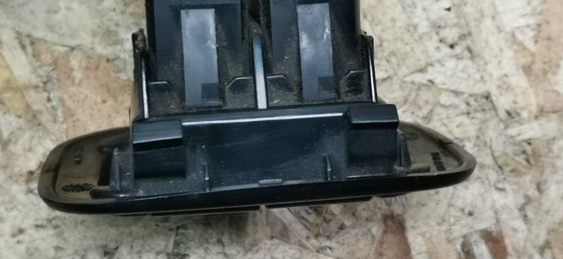 Блок кнопок пневмоподвески Mercedes Vito 2011 639 рест