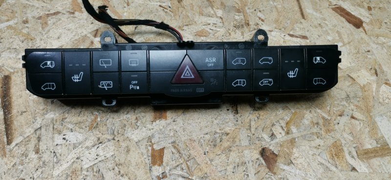 Блок кнопок центральной консоли Mercedes Vito 2011 639 рест