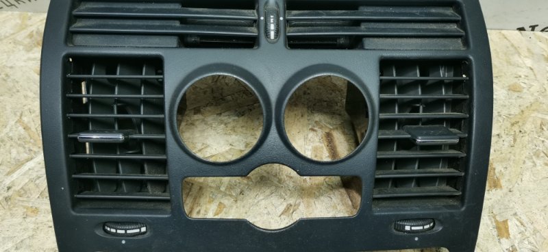 Дефлектор центральной консоли Mercedes Vito 2011 639 рест