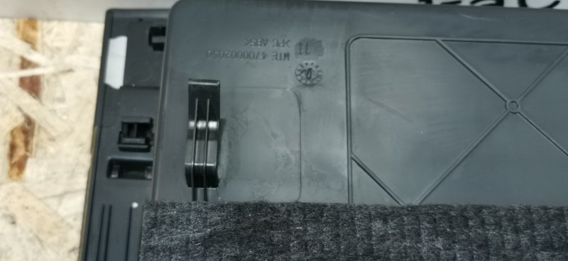 Бардачок Mercedes Vito 2011 639 рест