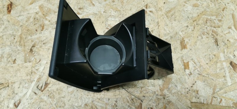 Подстаканник Mercedes Vito 2011 639 рест