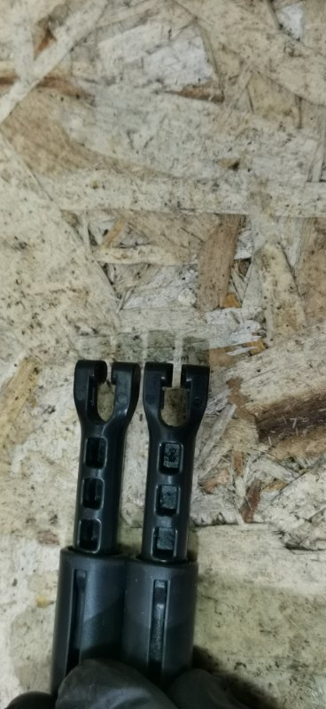 Амортизатор бардачка Mercedes Vito 2011 639 рест