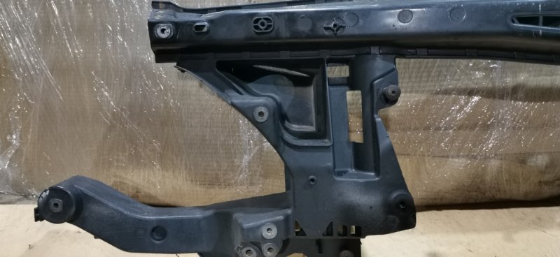 Рамка радиатора Mercedes Vito 2011 639 рест