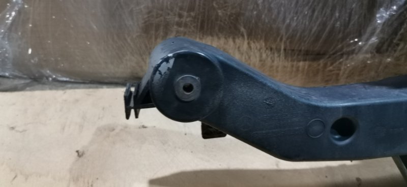 Рамка радиатора Mercedes Vito 2011 639 рест