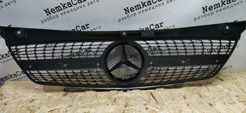 Решетка радиатора Mercedes Vito 2011 639 рест