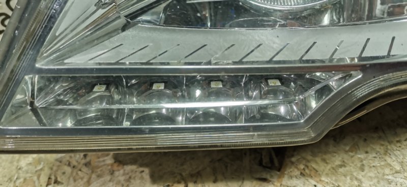 Фара Mercedes Vito 2011 639 рест