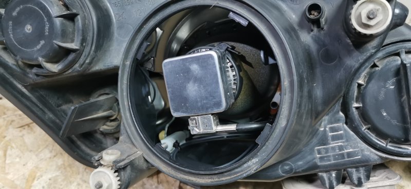 Фара Mercedes Vito 2011 639 рест