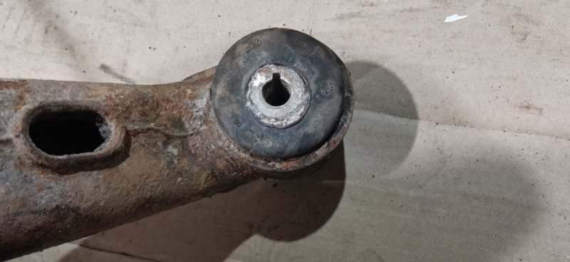 Рычаг подвески Mercedes Vito 2011 639 рест