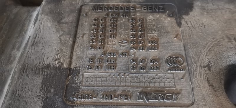 Топливный бак Mercedes Vito 2011 639 рест