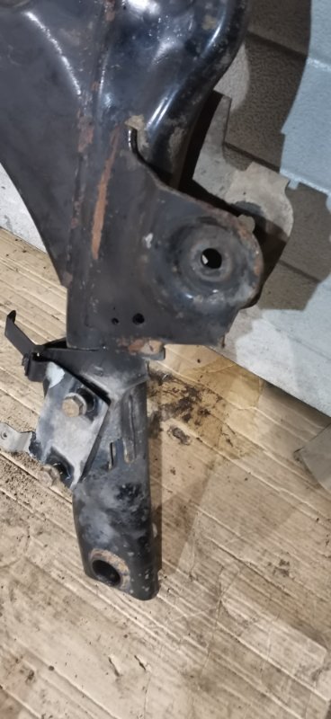 Подрамник Mercedes Vito 2011 639 рест