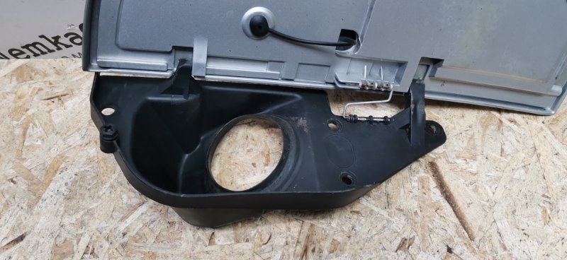 Лючок бензобака Mercedes Vito 2011 639 рест