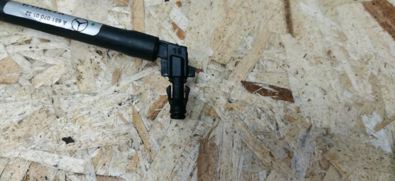 Трубка обратки форсунок Mercedes Vito 2011 639 рест